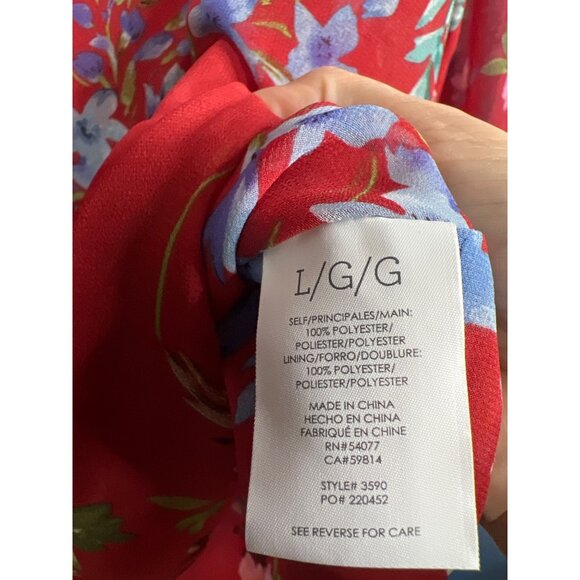 Cabi Red Floral Blouse Size L Keyhole Neckline Long Bell Sleeves - Picture 4 of 6